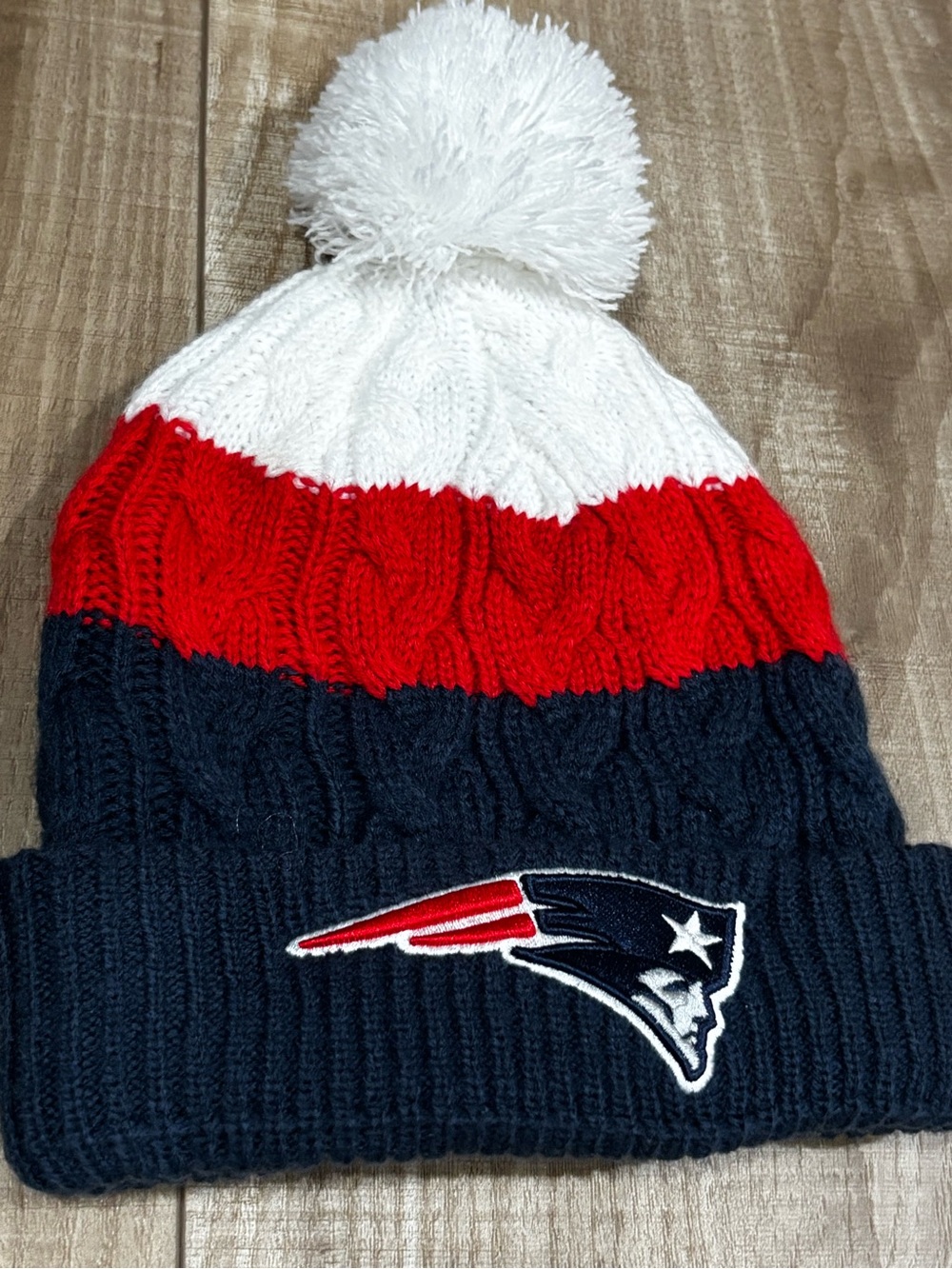 New Era Patriots Knit Pom Beanie in White, Red, Navy